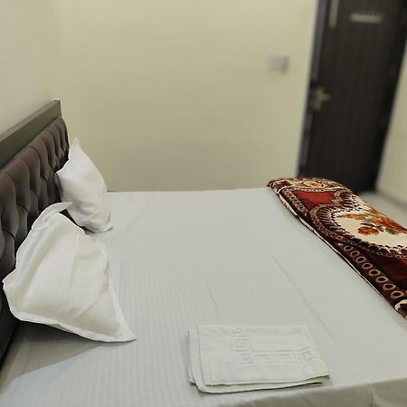Hotel Dev International Khalilabad エクステリア 写真