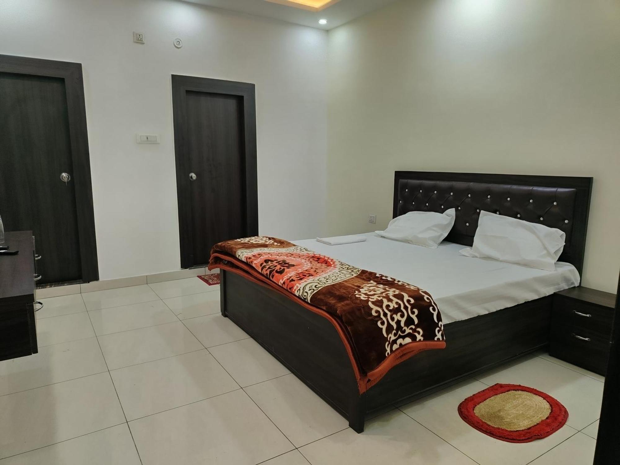 Hotel Dev International Khalilabad エクステリア 写真
